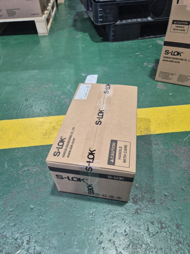 Sloc Rak Những sản phẩm của hãng S-LOK/KOREA được đóng gói một cách cẩn thận và ...